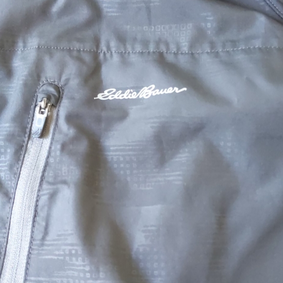 Eddie Bauer Motion windbreaker jacket - Picture 2 of 6